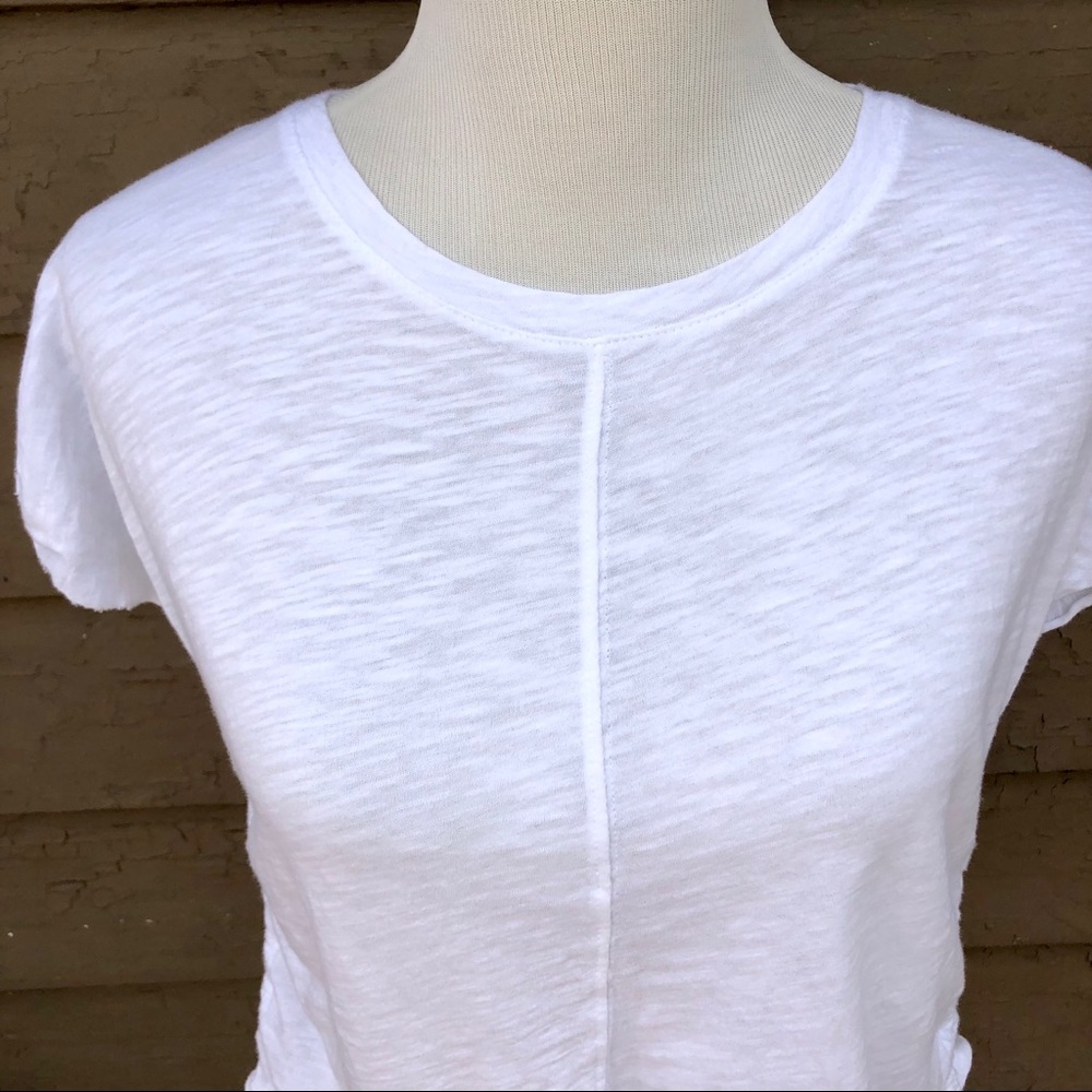 ☀️☀️☀️ 4/$20 bar III side ruched T-shirt! - Picture 3 of 7